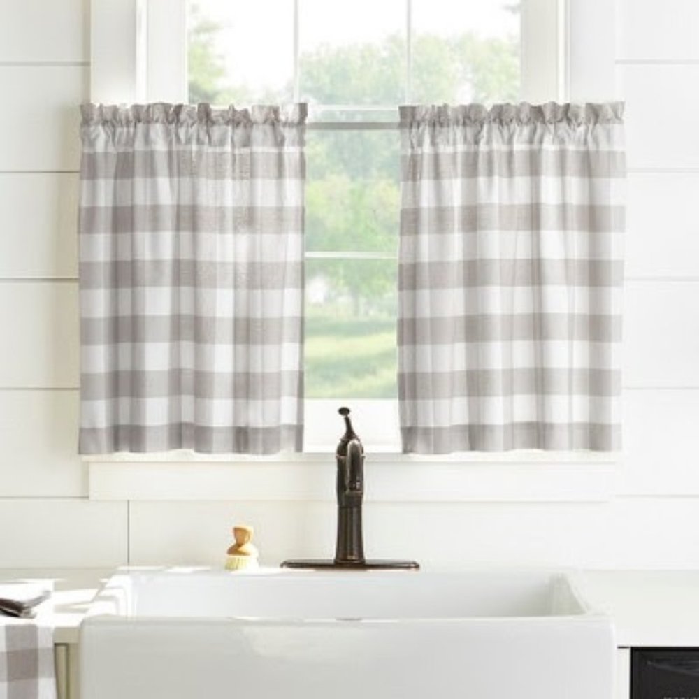 Buffalo Check Window Curtain (Set of 2)